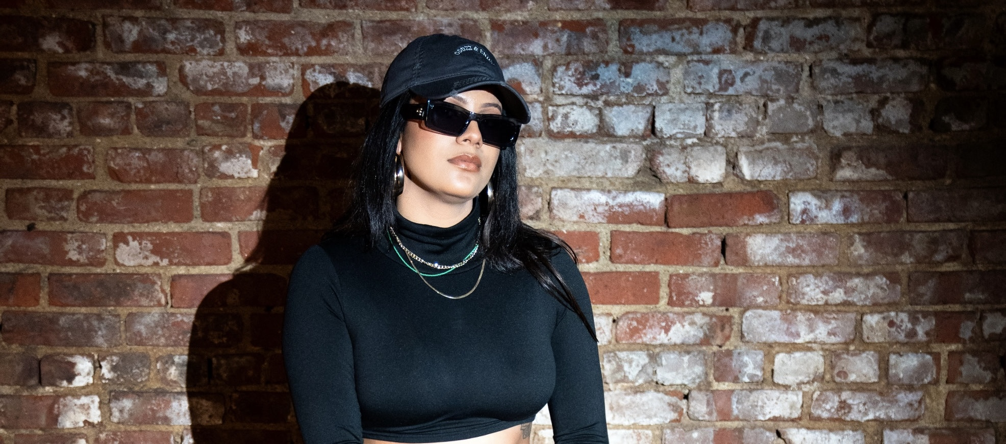 women’s trendy oversized sunglasses streetwear style