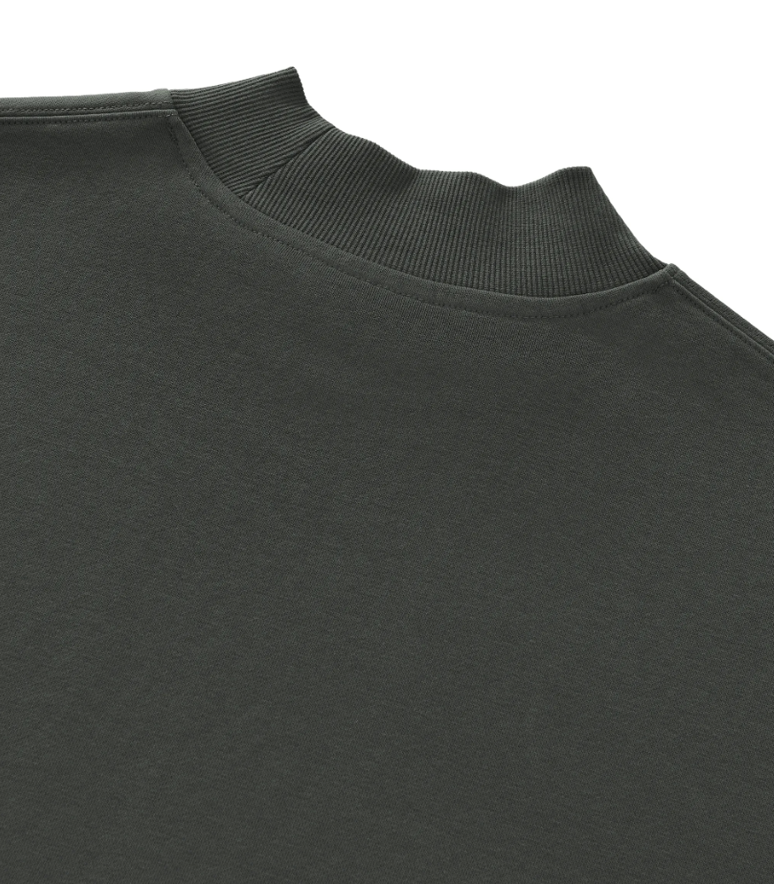 ODDZZ & ENDZZ® UNISEX MOCK NECK RAW EDGE BOXY SWEATSHIRT